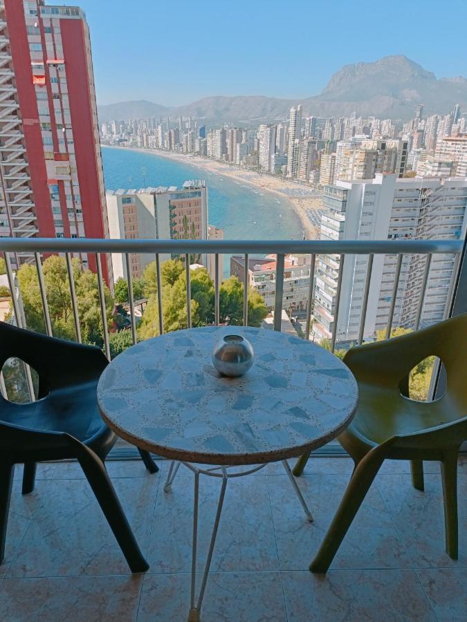 Apartamento con vistas a la playa de Levante Benidorm Exterior foto